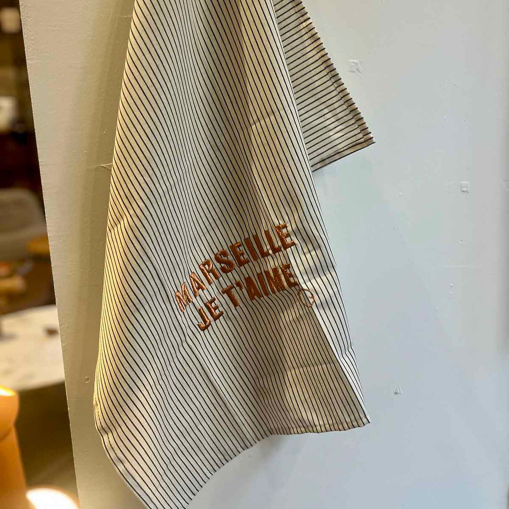 
                      
                        TORCHON MARSEILLE JE T'AIME
                      
                    