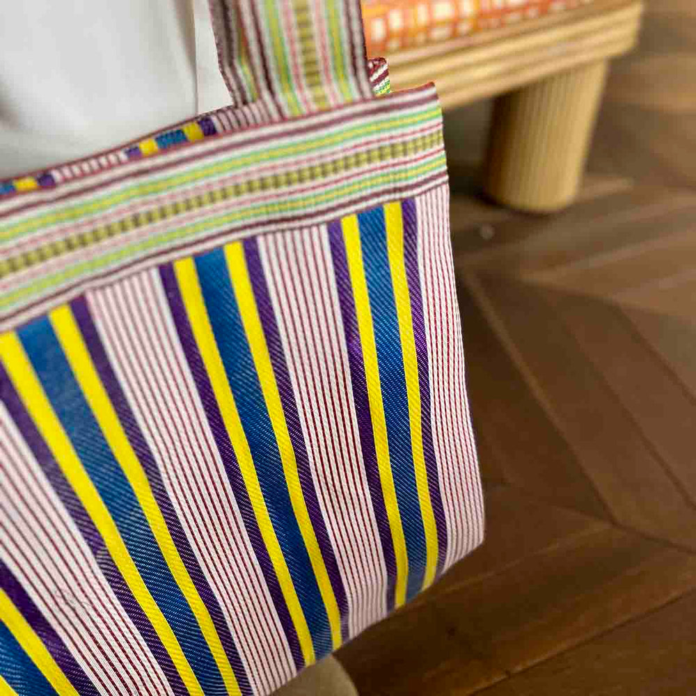 
                      
                        TOTE BAG ENDUIT
                      
                    