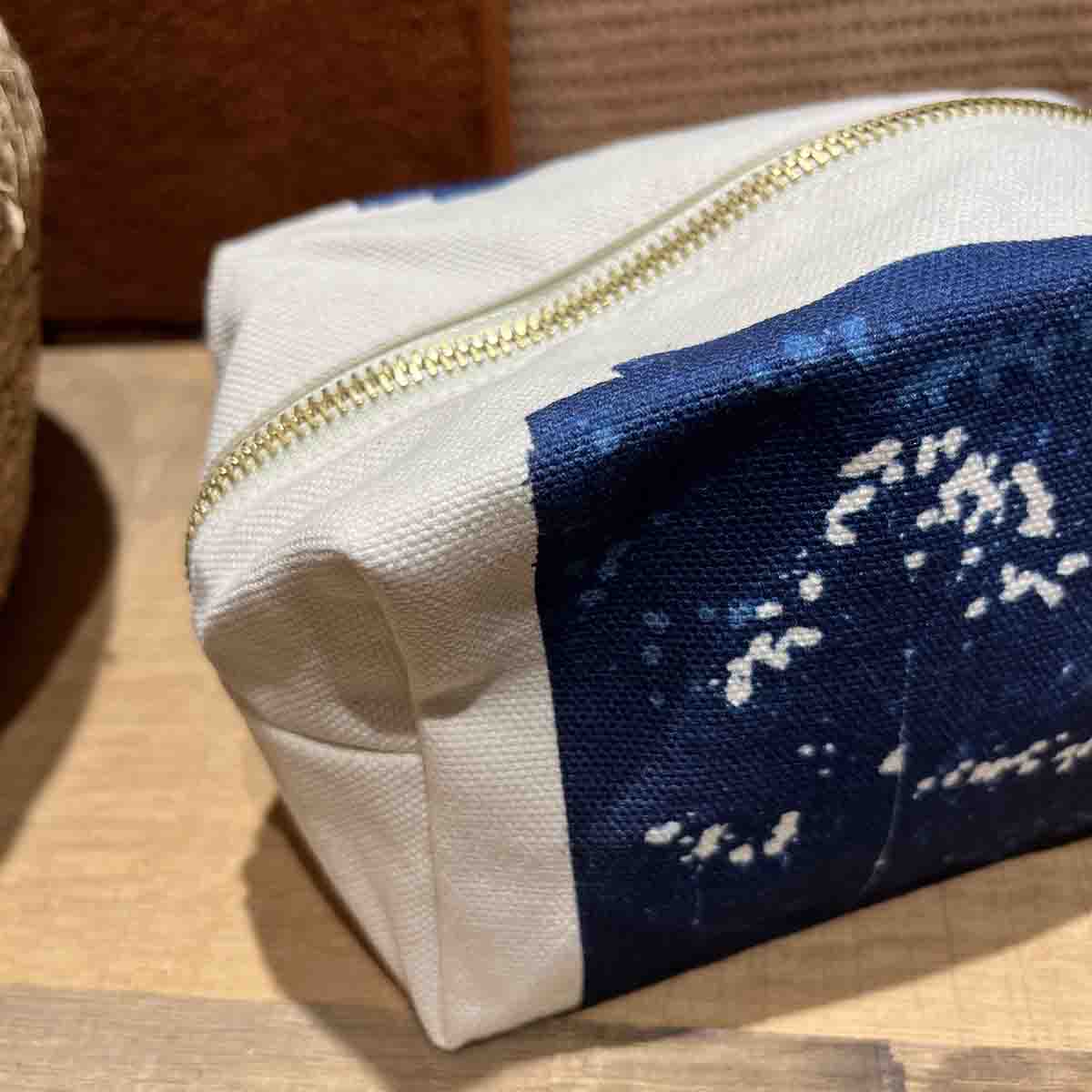 TROUSSE CUBE CYANO