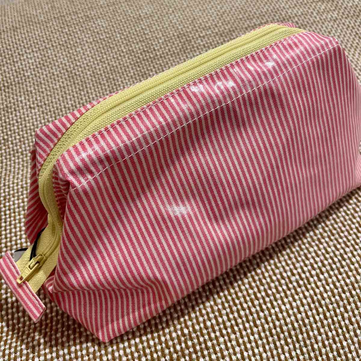 TROUSSE ENDUITE - RAYURES ROSE