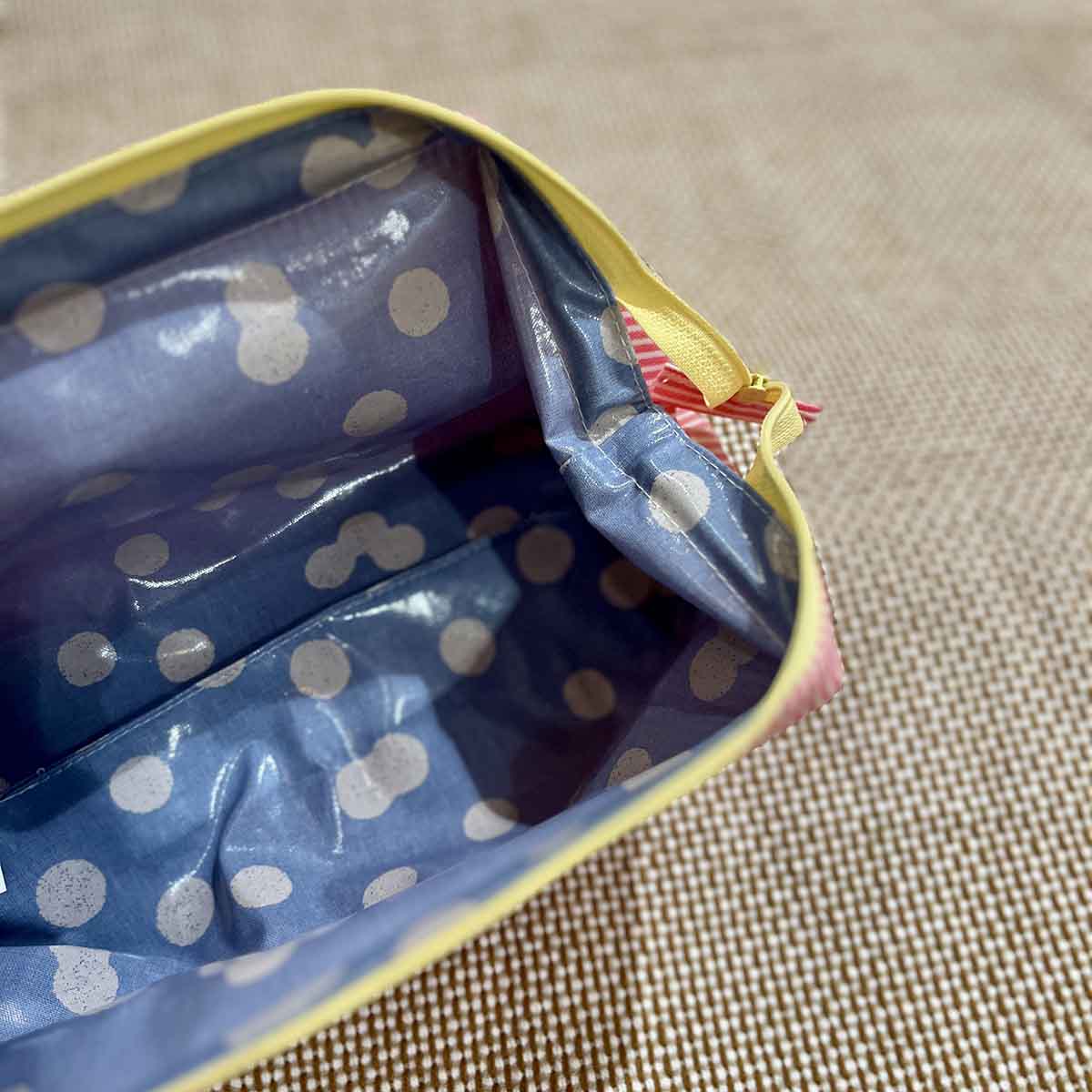 TROUSSE ENDUITE - RAYURES ROSE