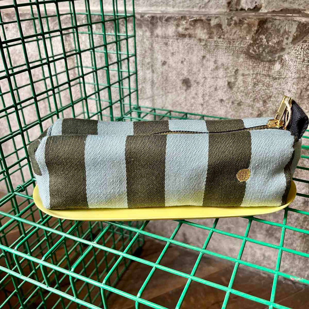 TROUSSE DE BUREAU RAYÉE