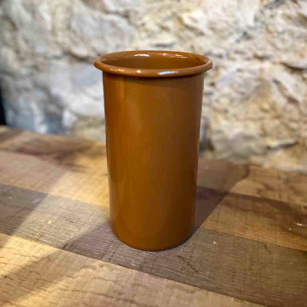 
                      
                        VASE EN ÉMAIL
                      
                    