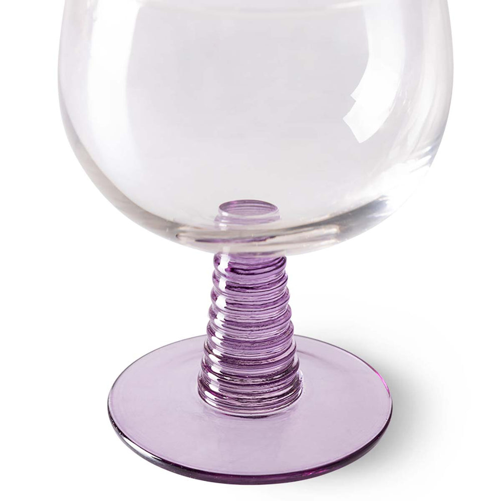 
                      
                        VERRE À VIN VIOLET
                      
                    
